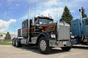 Картинка 1981+kenworth+truck автомобили kenworth+ выставка улица truck company автобусы сша kenworth