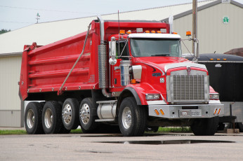 Картинка kenworth+dump+truck автомобили kenworth+ выставка улица truck автобусы сша company kenworth