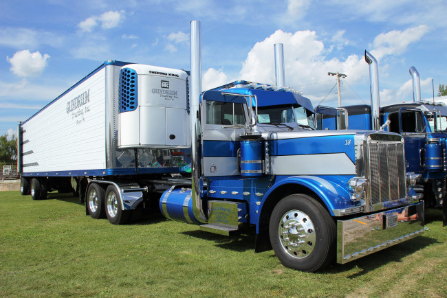 Обои картинки фото 1989 peterbilt truck, автомобили, peterbilt, company, motors, сша, тягачи, классические, грузовики, седельные