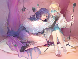 Картинка аниме love+live +school+idol+project лампочка манто ayase eli платье девушка kae hokora туфли toujou nozomi украшения жемчуг пол повязка музыка микрофон