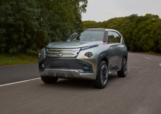 обоя mitsubishi gc phev 3 concept, автомобили, mitsubishi, gc, phev, 3, concept, джип, внедорожник, движение