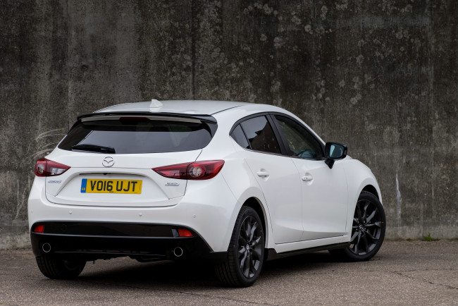 Обои картинки фото автомобили, mazda, mazda3, sport, black, bm, 2016г