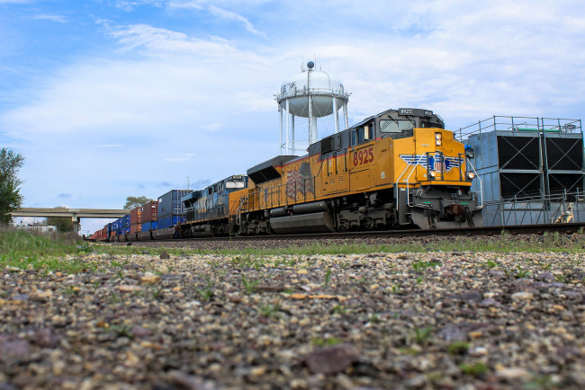 Обои картинки фото техника, поезда, рельсы, состав, локомотив