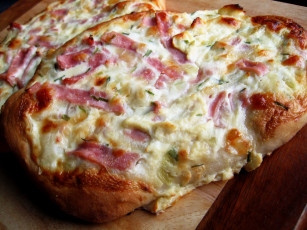 Картинка еда пицца колбаса сыр