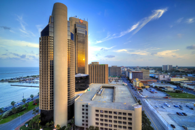 Обои картинки фото american bank tower,  corpus christi,  texas, города, - панорамы, обзор, банк