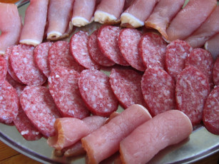 Картинка еда колбасные+изделия ассорти