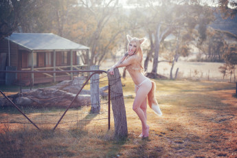 Картинка разное cosplay+ косплей хвост ушки улица взгляд фон девушка