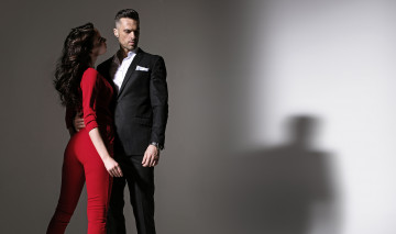 Картинка разное мужчина+женщина брюнетка освещение фигура макияж тень пара прическа