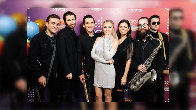 Обои картинки фото новые самоцветы, музыка, группа