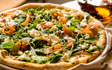 Картинка еда пицца сыр шпинат