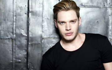 Картинка кино+фильмы shadowhunters +the+mortal+instruments dominic sherwood