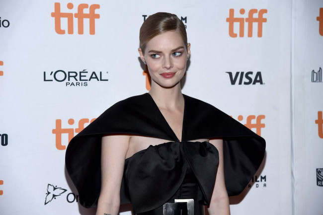 Обои картинки фото девушки, samara weaving, актриса, платье