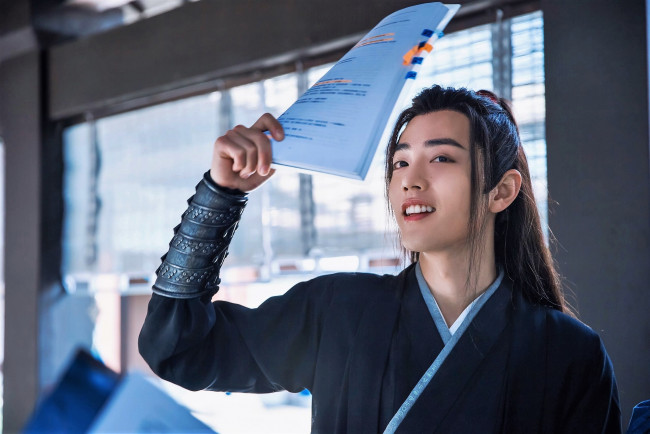 Обои картинки фото мужчины, xiao zhan, актер, костюм, сценарий