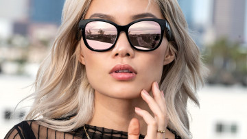 Картинка девушки -+лица +портреты блондинка лицо очки