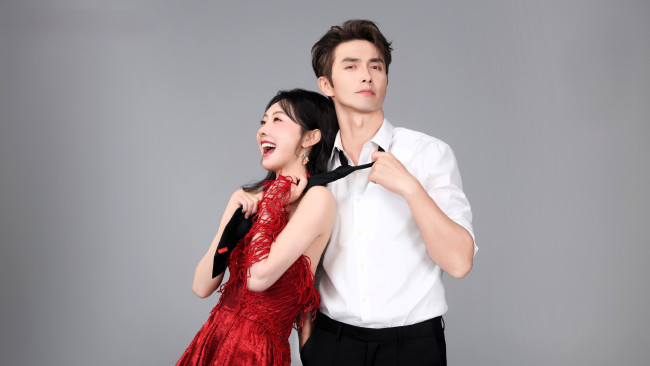 Обои картинки фото гао вэй гуан и сюань лу, разное, знаменитости, актеры, галстук, смех