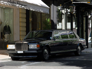 Картинка rolls roys автомобили выставки уличные фото