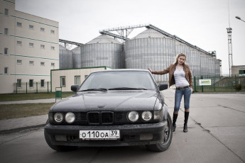 Картинка автомобили авто девушками