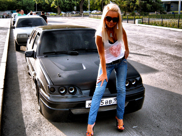 Обои картинки фото автомобили, авто, девушками