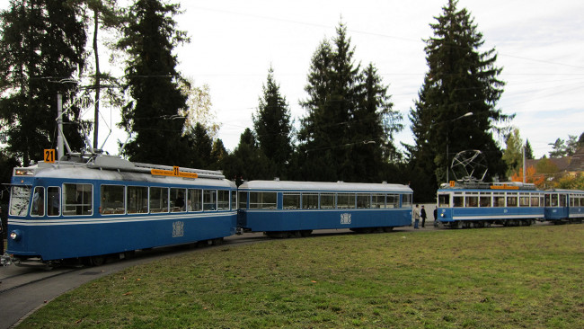 Обои картинки фото техника, трамваи, город, рельсы, улица, трамвай