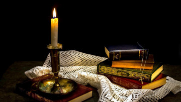 Картинка разное канцелярия +книги подсвечник книги свеча крестик