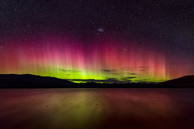 Обои картинки фото природа, северное сияние, даль, ночь, пейзаж, звезды, северное, сияние