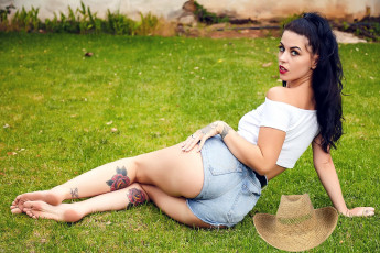 Картинка aemelia+fox девушки -unsort+ брюнетки темноволосые aemelia fox