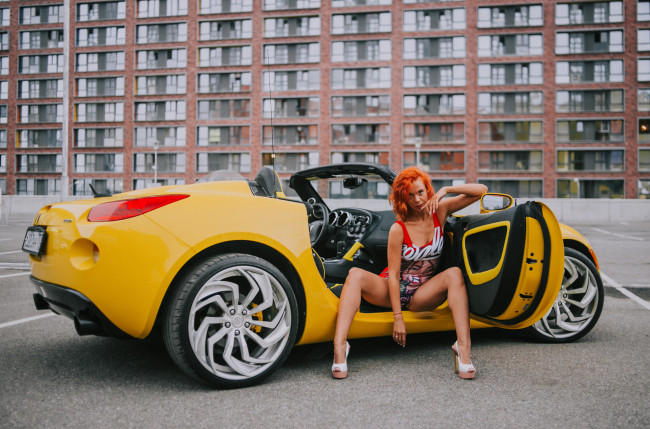 Обои картинки фото автомобили, -авто с девушками, pontiac, solstice