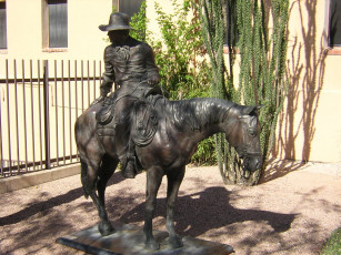 Картинка города памятники скульптуры арт объекты