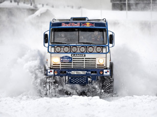 Картинка спорт авторалли kamaz master paris dakar russia Чагин зима снег red bull