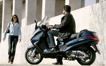 Картинка мотоциклы мотороллеры мотороллер