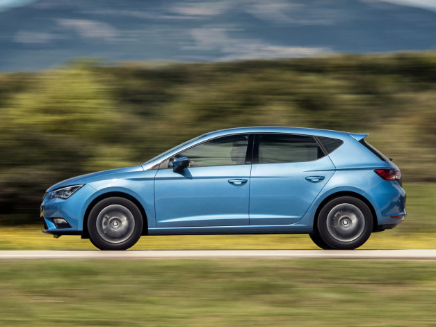 Обои картинки фото автомобили, seat, leon, ecomotive, 2013г, голубой
