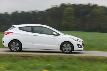Картинка автомобили hyundai светлый 2015г gd coupe i30