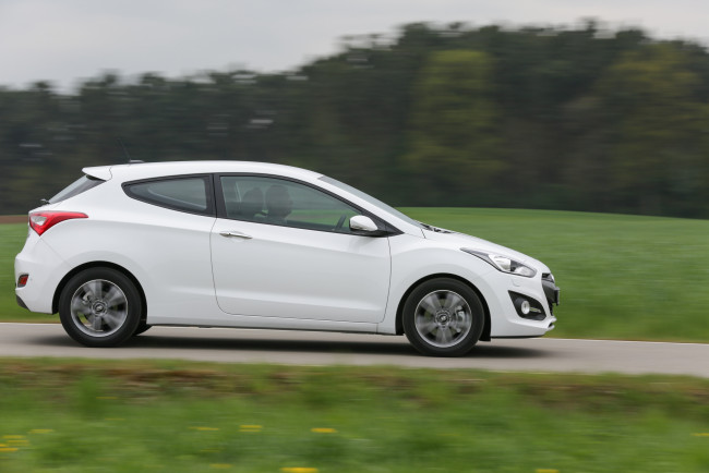 Обои картинки фото автомобили, hyundai, светлый, 2015г, gd, coupe, i30