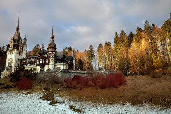 Картинка города замок+пелеш+ румыния замок пелеш