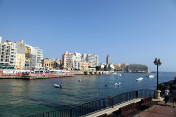 Картинка города валетта+ мальта залив набережная