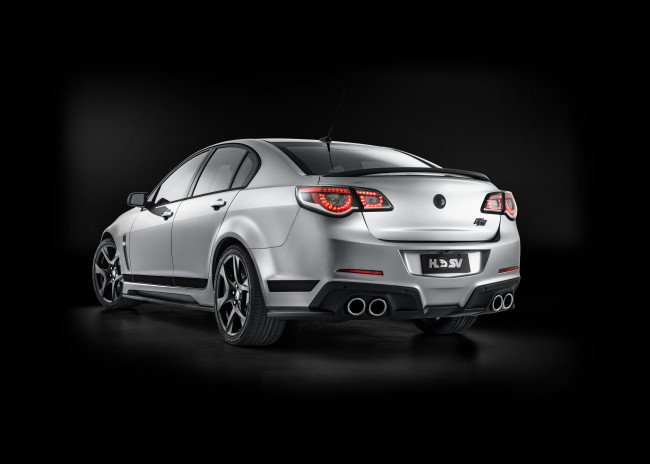 Обои картинки фото автомобили, holden, gen-f2, sv, black, r8, clubsport, hsv, 2016г