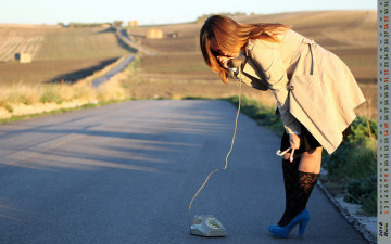 Картинка календари девушки телефон дорога