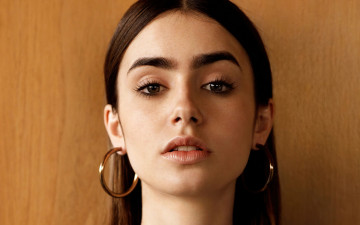 Картинка девушки lily+collins серьги портрет