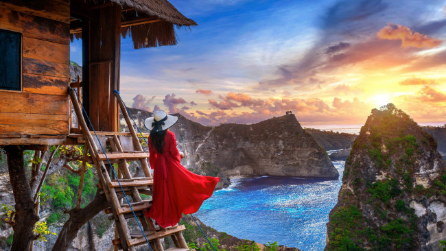 Обои картинки фото девушки, - брюнетки,  шатенки, горы, лестница, шляпа, алое, платье