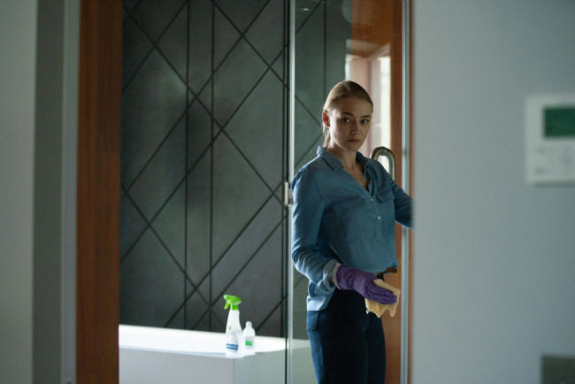 Обои картинки фото кино фильмы, беспринципные , сериал, оксана, акиньшина, уборка