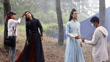 Картинка разное знаменитости ван ибо сяо чжань костюмы люди съемки