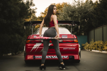 Картинка девушка+-+girl автомобили -авто+с+девушками девушка женщина брюнетка темноволосая сексуальная модель звезда позирует разная обувь верхняя стильная одежда нижнее эротическое бельё трусы лифчик колготки чулки аксессуары макияж и множество элементов на фотографии