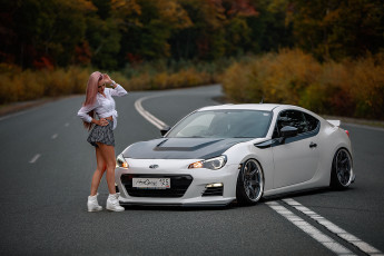 Картинка девушка+-+girl автомобили -авто+с+девушками девушка женщина разноцветная сексуальная модель звезда позирует разная обувь верхняя стильная одежда нижнее эротическое бельё трусы лифчик аксессуары макияж колготки чулки и множество элементов на фотографии