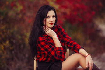 Картинка девушка+-+girl девушки -+брюнетки +шатенки девушка женщина брюнетка темноволосая сексуальная модель звезда позирует разная обувь верхняя стильная одежда нижнее эротическое бельё трусы лифчик колготки чулки аксессуары макияж и множество элементов на фотографии мария стафёрова