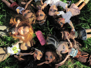 Картинка разное bratz куклы