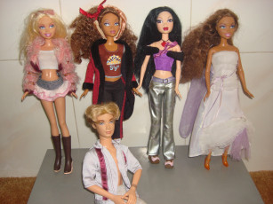 Картинка разное bratz куклы