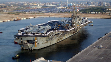 Картинка uss john kennedy cv 67 корабли авианосцы вертолётоносцы база причал авманосец самолеты экипаж