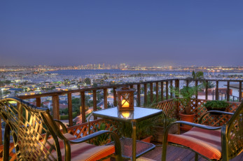 Картинка интерьер веранды террасы балконы балкон столик панорама