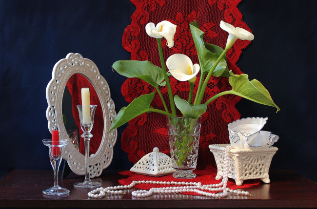 Обои картинки фото цветы, каллы, букет, ожерелье