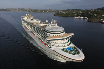 Картинка azura корабли лайнеры лайнер круизный